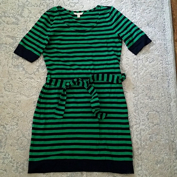 Banana Republic Dresses & Skirts - Banana Republic wrap dress